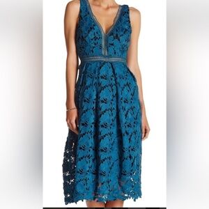 Romeo + Juliet Couture S Teal & Black Lace Dress